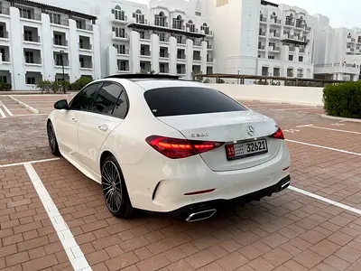 2024 Mercedes-BENZ C-CLASS thumbnail 2