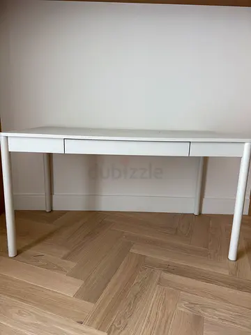 TONSTAD IKEA WHITE DESK