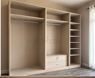 Modular open wardrobe