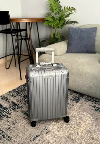 Rimowa business trolley