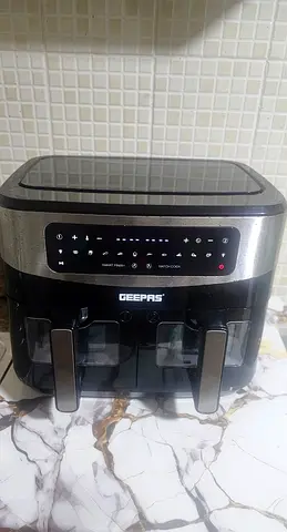 Geepas 9L Dual Basket Air Fryer with Vortex