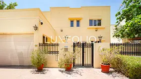 6 Bedrooms | Fully Upgraded and Extended | Vacant on Transfer