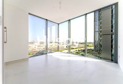 Highest Floor | Burj Khalifa View | Corner Unit