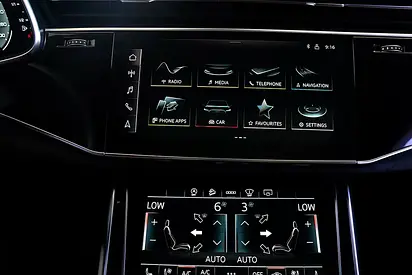 صورة 10 لـ 2023 AUDI Q8