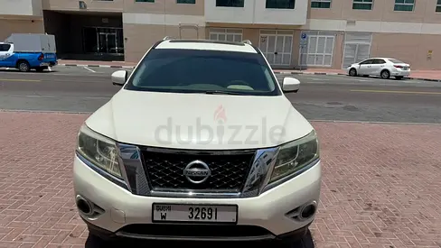 Nissan Pathfinder Platinum 2013 GCC Specs - Full Option