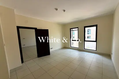 Large Layout | Open Dining | Unfurnished