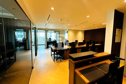 NEXT TO METRO | TURNKEY UNIT | 2 PARKING