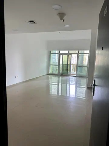 Corner 1BR Apartment | Lake City Tower | Balcony | City View