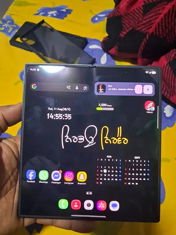 Samsung Galaxy Fold 7 (foldable) - Good working condition