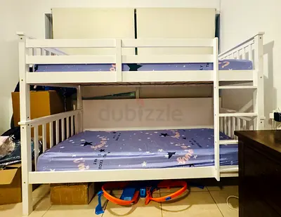 Bunk Bed (with 2 x Mattresses) and Convertible to single Beds