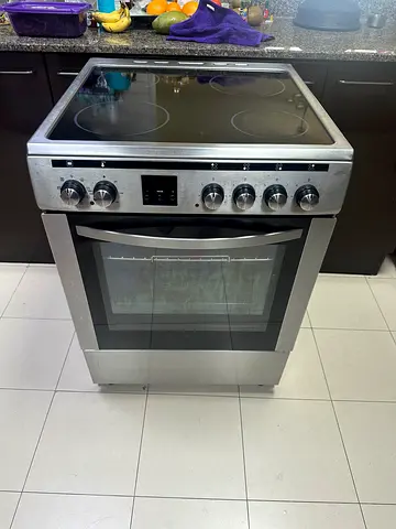 Stainless Steel Electric Cooker with Ceramic Hob and Oven - Good Condition