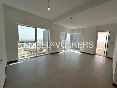 EXCLUSIVE | Pvt Elevator | Unfurnished | Vacant