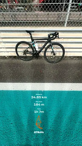 Java gravel bike for sale in good condition