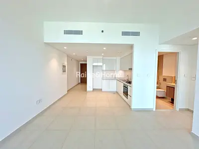 High Floor | Chiller Free | Ready Move In