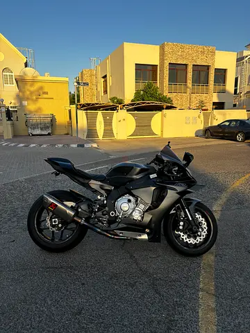 YAMAHA R1 2016