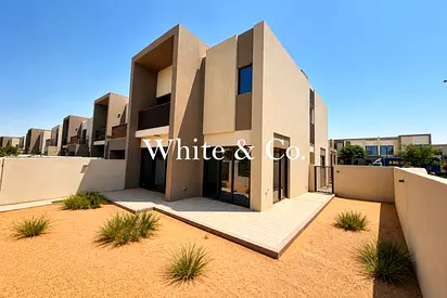 Single Row | 4 Bedroom | Garden Backing