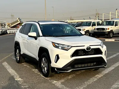 2025 Toyota Rav4 XLE Full Option 2.5L V4 - Rear Camera  Leather Seat - AWD 4x4 - Sunroof - Low Milea