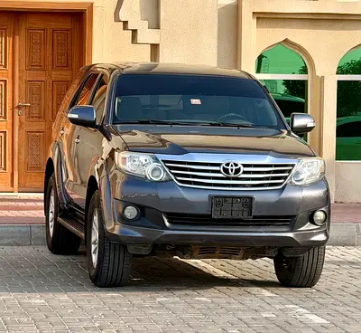 2013 Toyota FORTUNER 照片 18