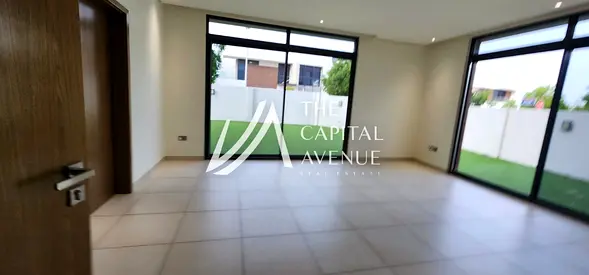 Well Maintain | Open Kitchen | Zone J