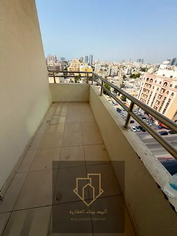 للايجار السنوى | شقه غرفتين وصاله | مساحه كبيره | اطلاله مفتوحه | موقع حيوى قريب من جميع الخدمات