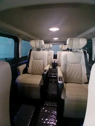 صورة 6 لـ 2023 Toyota GRANVIA