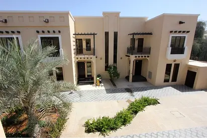 Good condition / specious room and hall / maid room / prime location
