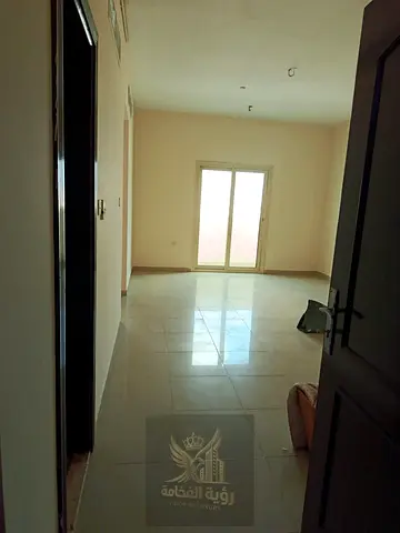 For Annual Rent in Al Khan, Sharjah A one-bedroom apartment is available for annual rent in Al Khan, Sharjah. The apartment offers a practical and