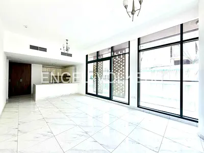 Vacant | Unfurnished | Low Floor