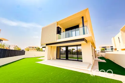 Corner Plot | Green Belt | Great Price!