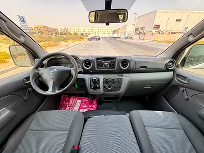 2015 Nissan URVAN — фото 10