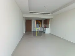 vacant 1 bedroom hall , with parking , with balcony