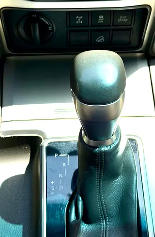 2023 Toyota PRADO 照片 15