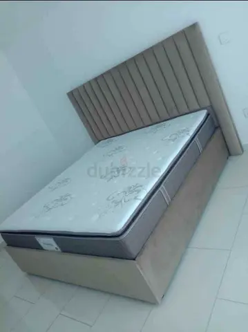 Brand new 180*200 king size velvet Bed with matress