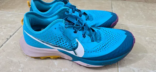 NIKE shoes