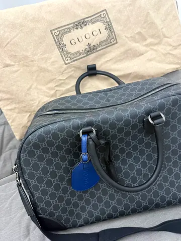 حقيبة سفر صغيرة ماركة gucci