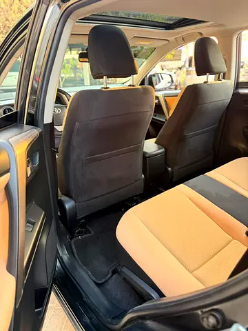 2016 Toyota RAV 4 — фото 10