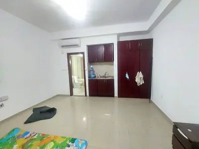 STUNNING STUDIO AVAILABLE NEAR POND PARK WITH GYM POOL