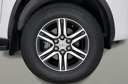 صورة 12 لـ 2023 Toyota FORTUNER