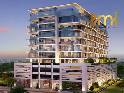 Courtyard Pool Terrace | 1BR Apartment | Skyline & Park Views