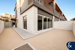 4 Bed Corner | Prime Location | Vacant