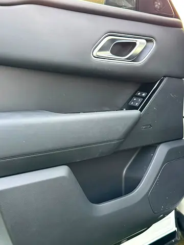 2026 LAND Rover RANGE ROVER VELAR — миниатюра 7