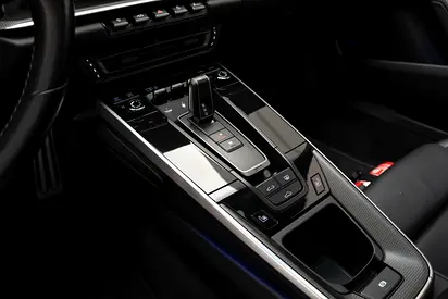 صورة مصغرة 14 لـ 2021 Porsche 911