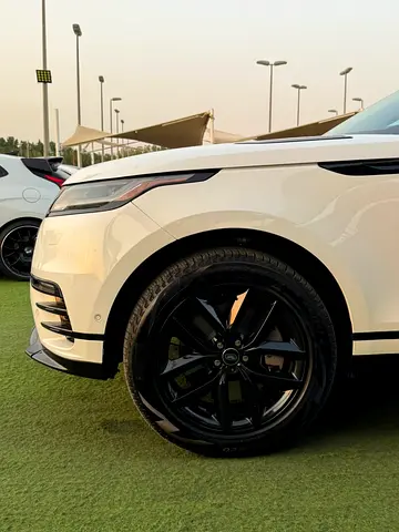 2026 LAND Rover RANGE ROVER VELAR — миниатюра 4