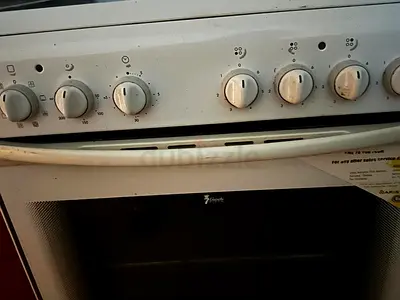 Used freestanding cooker with oven and gas hob - good working condition