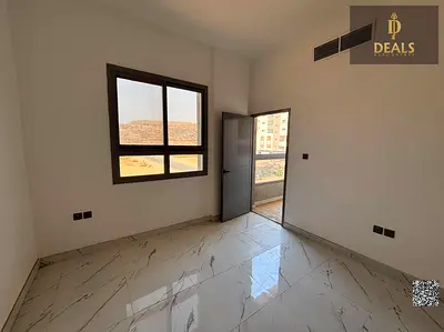 شقة غرفة ماستر للإيجار في الجرف 3 | بالقرب من السوق الصيني | 30,000 درهم