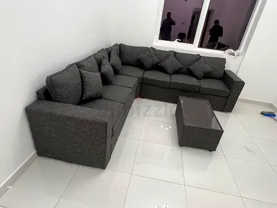 Premium Brand New Comfortable Couch – Elegant Modern Design, High-Quality Fabric, Spacious Seati