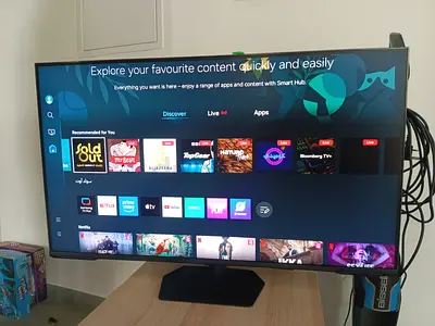 Samaung Odyssey Neo G7 43 inch 4k smart TV