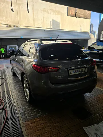 2018 Infiniti QX70 照片 9
