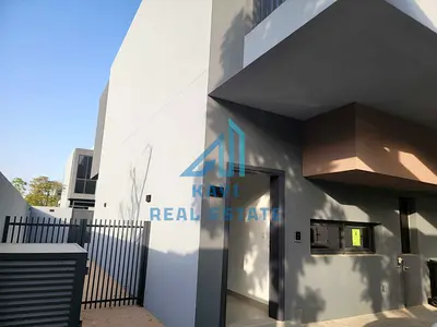 تاون هاوس للإيجار في سنديان ماسار، ثلاث غرف نوم وصالة | تصميم واسع | موقف سيارات مغطى