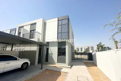 Corner Unit | Single Row | Landscaped | Exclusive